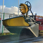 Godet balayeur à entraînement hydraulique, pour le nettoyage et l'entretien de la ferme, INTER-TECH