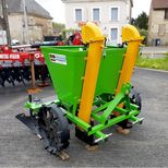 Planteuse GEMINI 1 ou 2 rangs, Capacité 90 à 300 kg, roues métalliques, pomme de terre,  BOMET