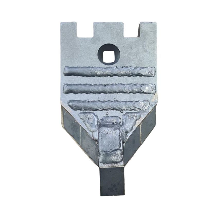 Pointe en V avce plaquette carbure et rechargement, pour déchaumeur à dents, cultivateur, QUIVOGNE, 120x20 mm, 20950, pièce interchangeable